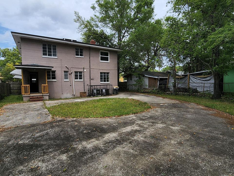 1st image of 1320 W 11th St