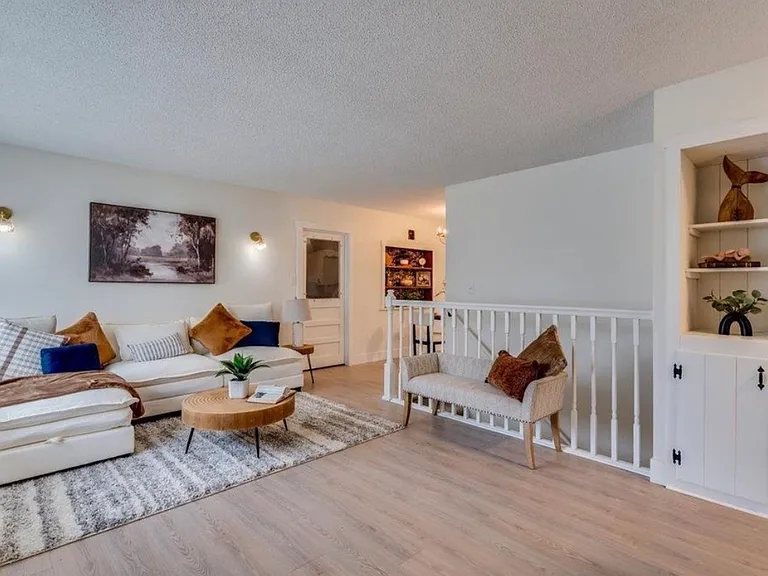 565 S Circle Dr — Photo 14