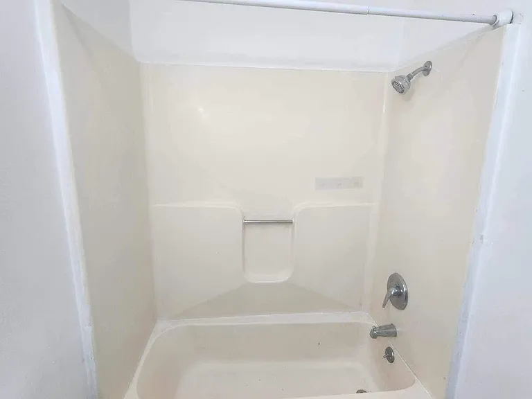 135 Central Ave #4 — Photo 29