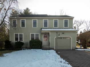 53 Perry Henderson Dr, Framingham, MA 01701