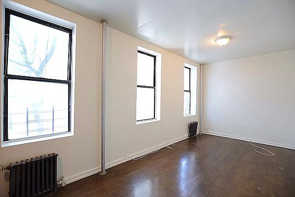1st image of 250 E 117th St APT 3B