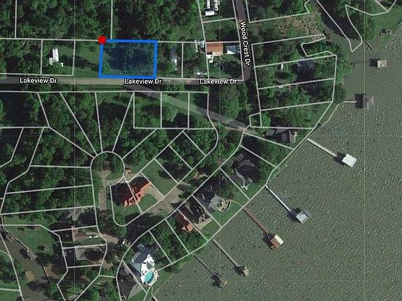 3rd image of 1112 Lakeview Dr