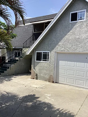 2527 Flower St Photo 1