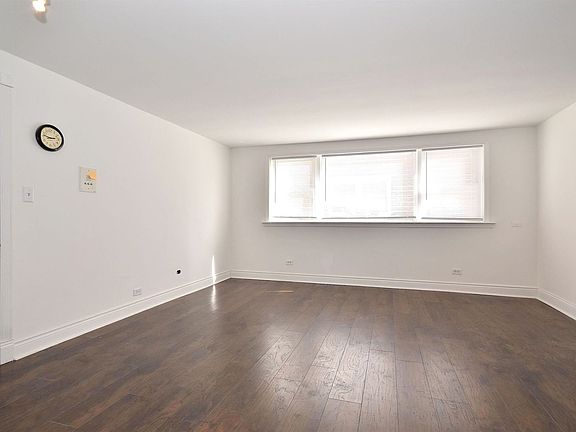5th image of 10146 Hartford Ct APT 1A