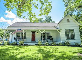 608 E Saunders St, Carthage, NC 28327