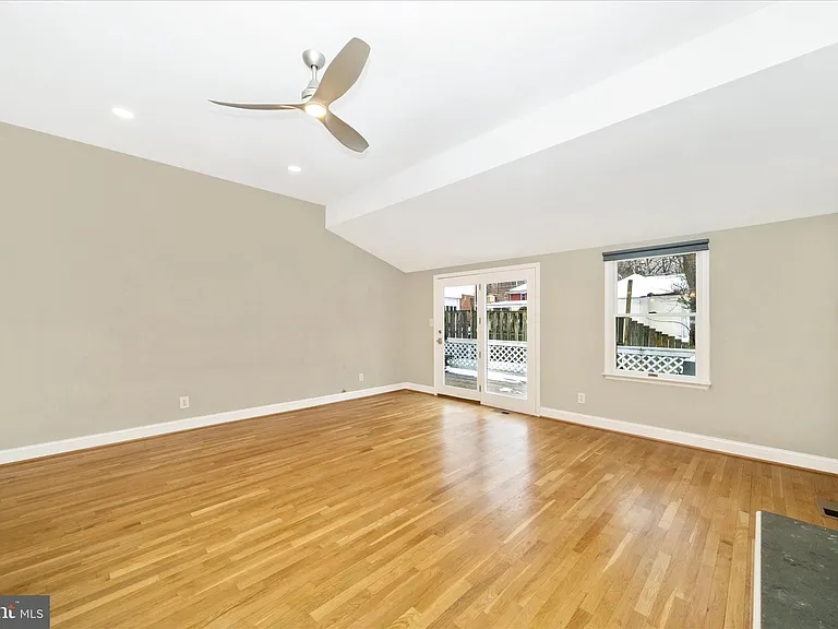 3313 Moline Rd — Photo 26