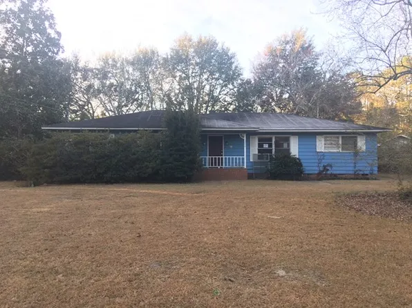 1246 Bryan St, Douglas, GA 31533