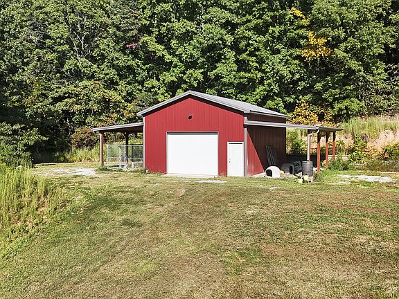 2nd image of 565 Stone Mountain Rd