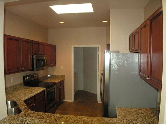 4th image of 23780 N 75th Pl