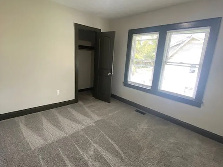 1250-1252 S 22nd St — Photo 12
