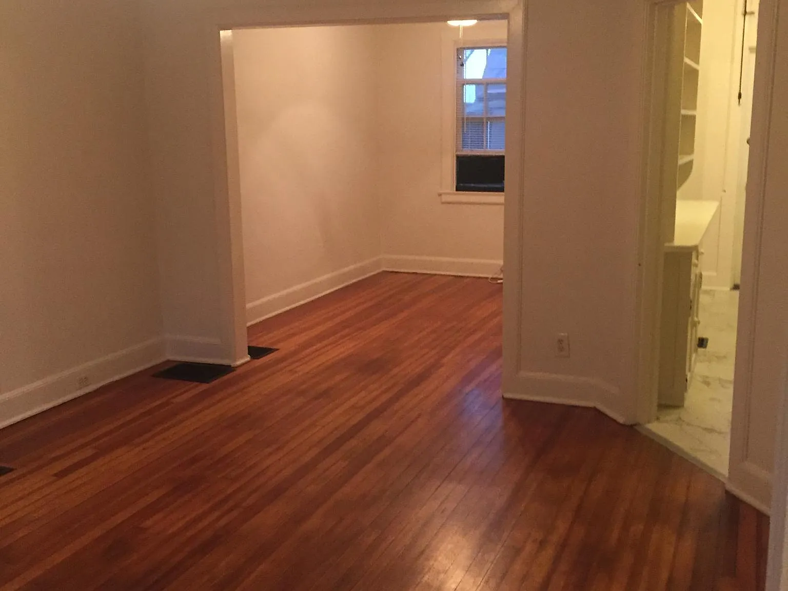 2 bed, 1100 sqft, $1,395 — Photo 2