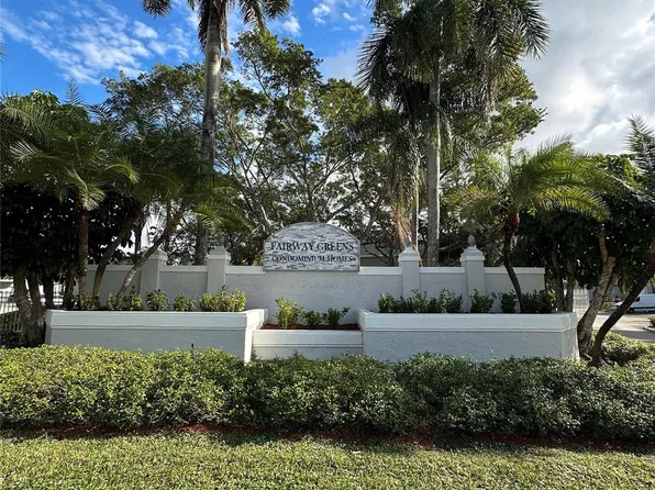 11360 SW 3rd Street #11360, Pembroke Pines, FL 33025