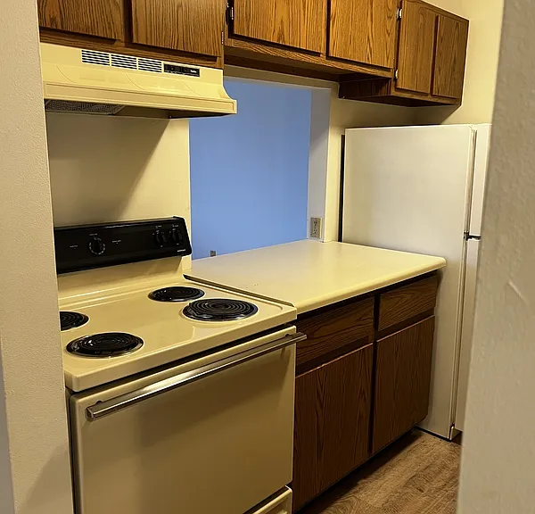 436 Sullivan St #10 — Photo 3