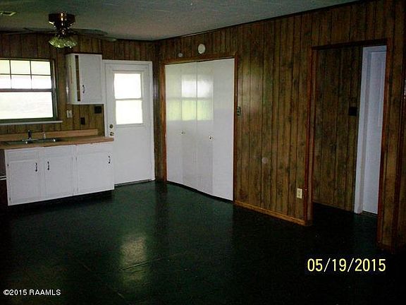 3rd image of 1146 Belle Terre Dr