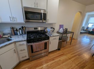 6636 N Glenwood Ave #2E, Chicago, IL 60626