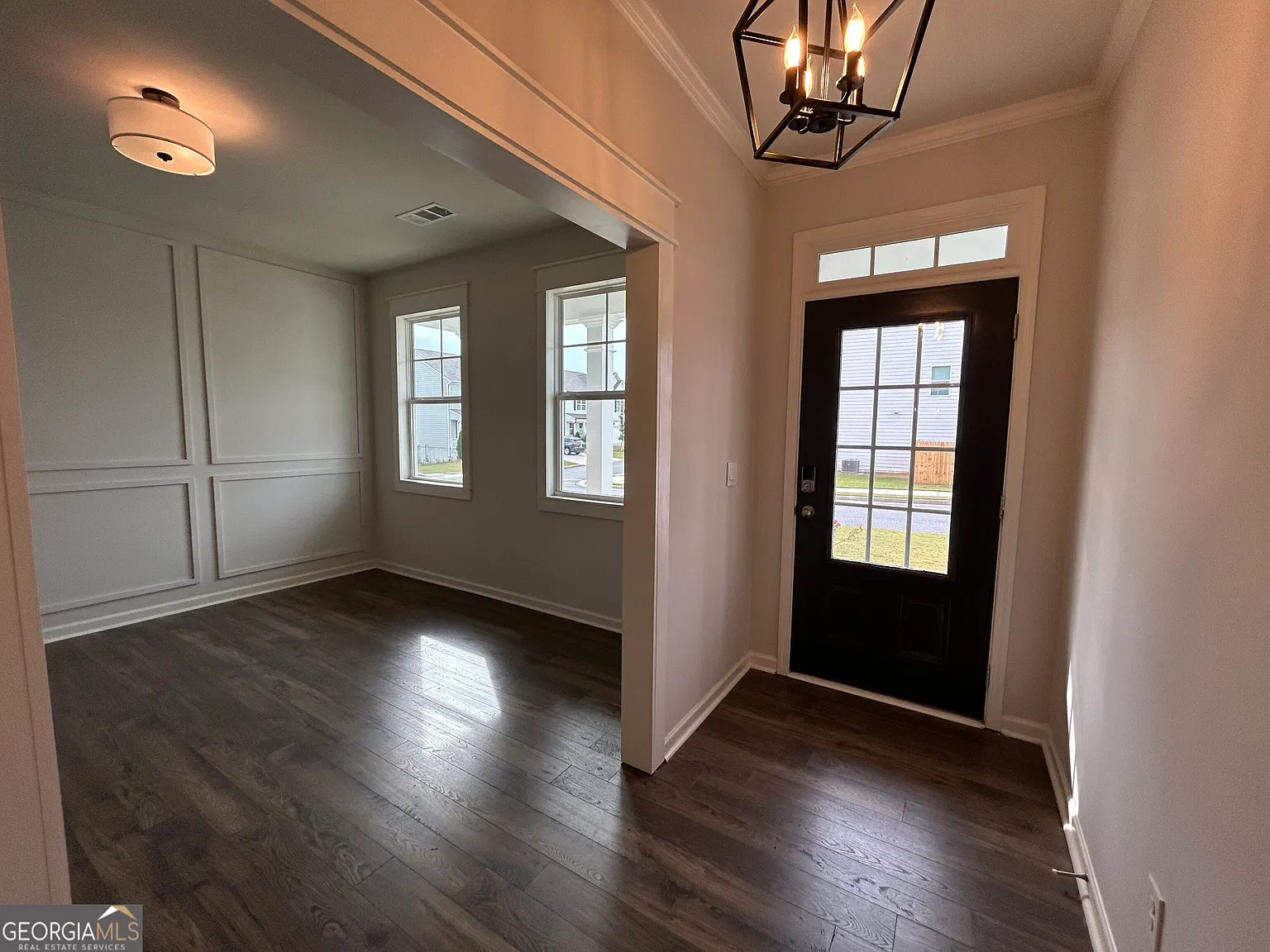 4 bed, 3.0 bath, 2780 sqft, $2,595 — Photo 2