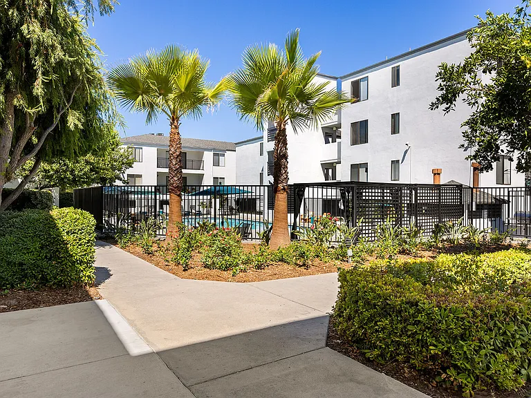 The Plaza at Canoga Park — Photo 18