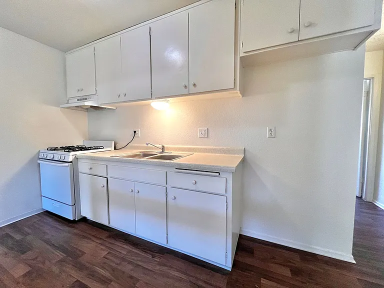 Arrowhead Commons — Photo 13
