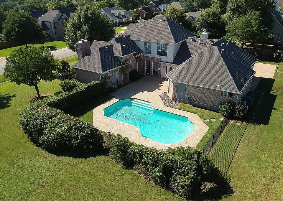 1st image of 309 Stansbury Dr