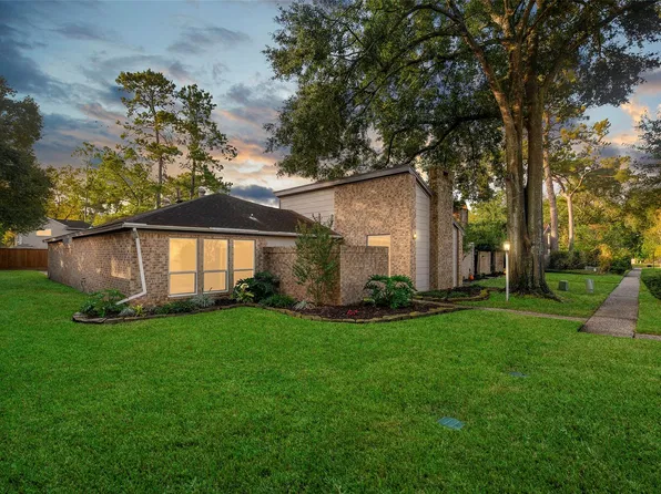 13908 Paradise Valley Dr, Houston, TX 77069