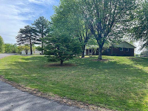 2nd image of 51 Tarter Rd