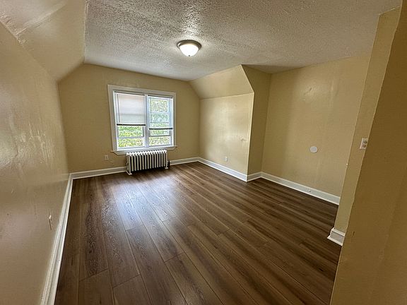 5th image of 61 Truman St #3A