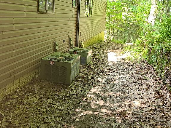 3rd image of 231 Ponderosa Dr