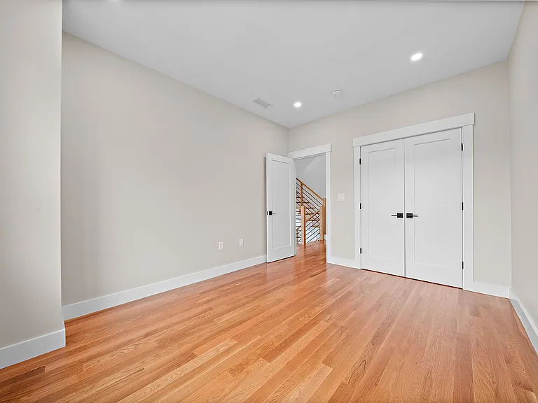11 Jasset St #11 — Photo 28