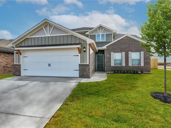 1616 Maroon Dr, El Reno, OK 73036
