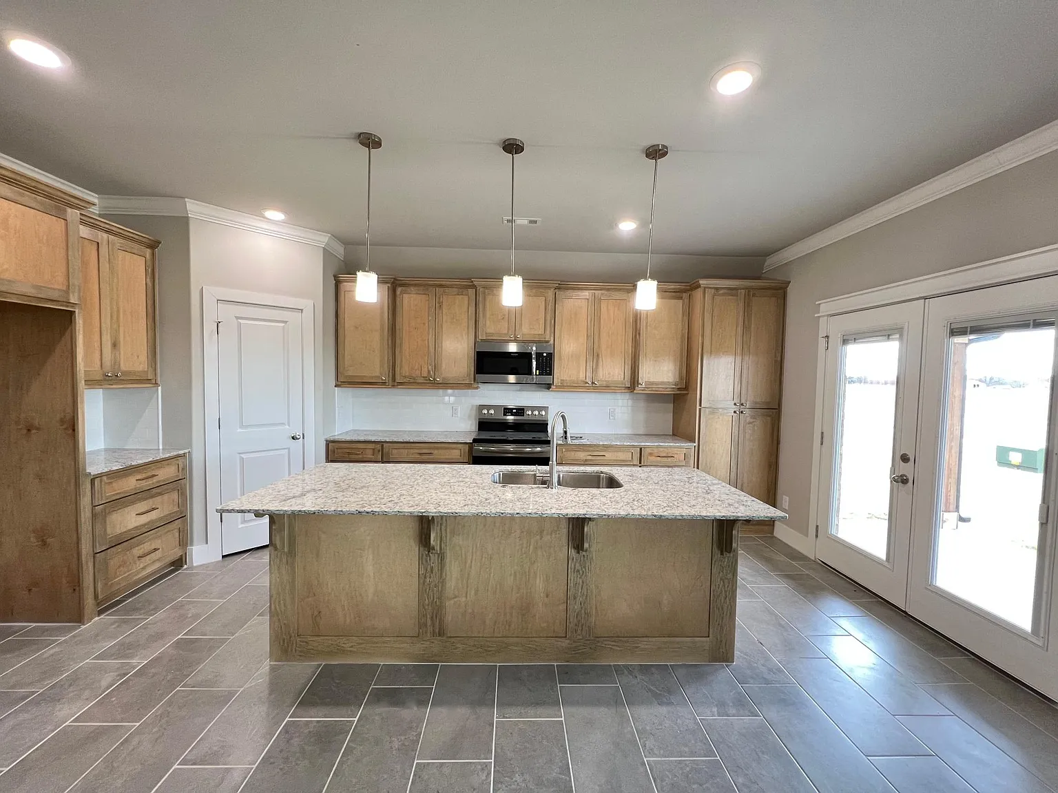 3 bed, 1524 sqft, $1,800 — Photo 4