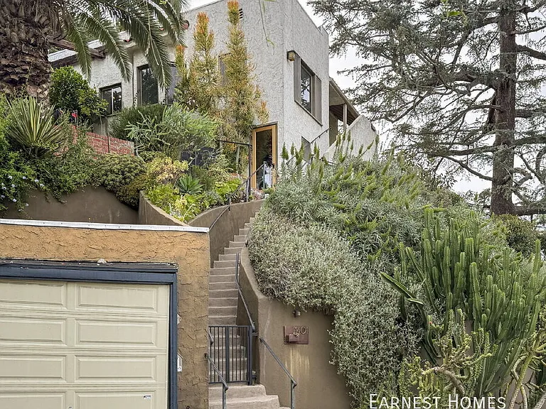 1401 Dartmouth Dr — Photo 4