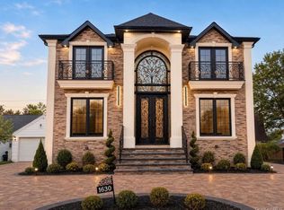 1630 Salem Road, Valley Stream, NY 11580