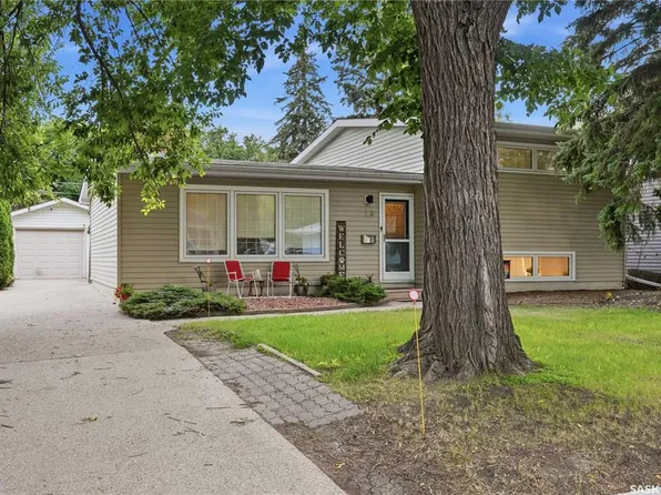 13 Anderson AVENUE, Regina, SK S4S 4R3
