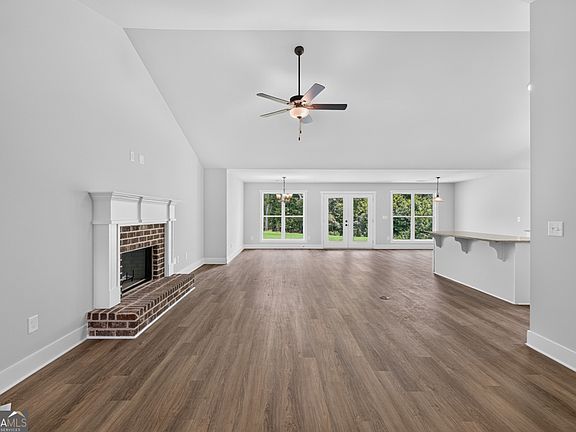 4th image of 61 Altamaha Dr #13