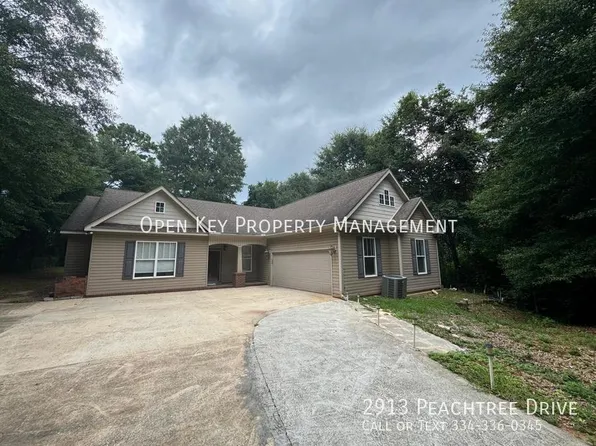 2913 Peachtree Dr, Dothan, AL 36303