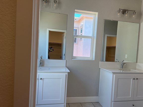3rd image of 4452 Cash Dr