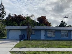 18493 Iris Rd