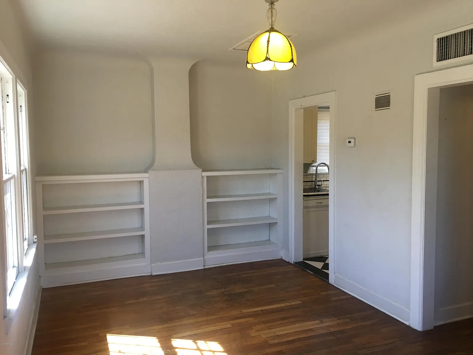 1 bed, 1.0 bath, 569 sqft, $1,250 — Photo 4