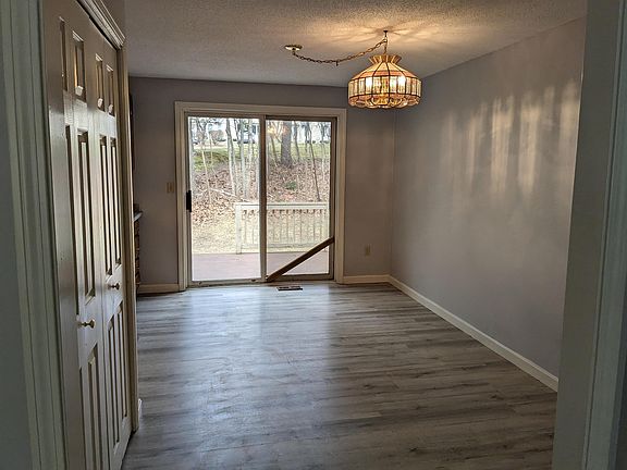 5th image of 4 Westminster Drive