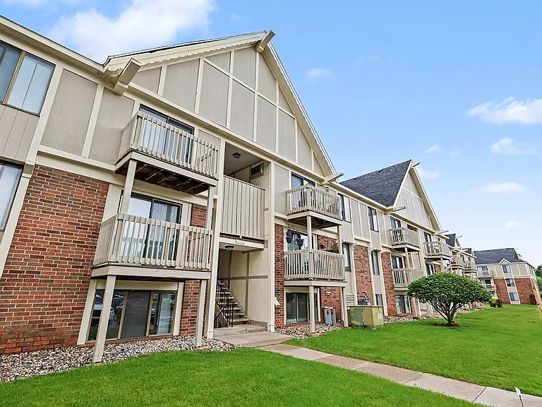 Waverly Park Apartments — Photo 38