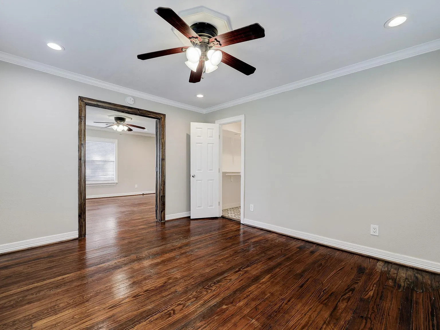 2 bed, 1.0 bath, 1176 sqft, $1,800 — Photo 4