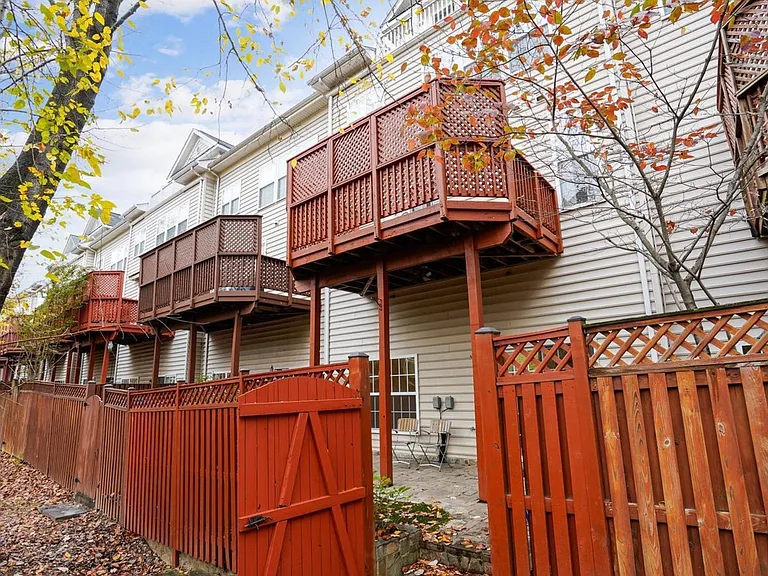 8062 Criaza Branch Ct — Photo 38