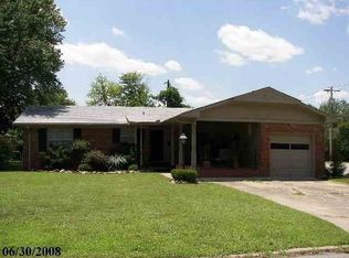 1737 Salisbury St, Ardmore, OK 73401