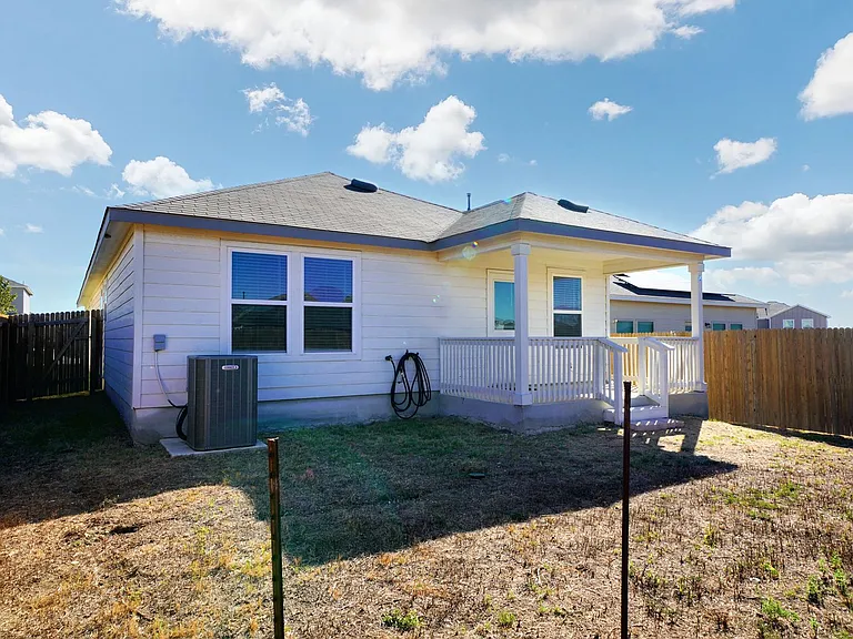 815 Retama Pass — Photo 37