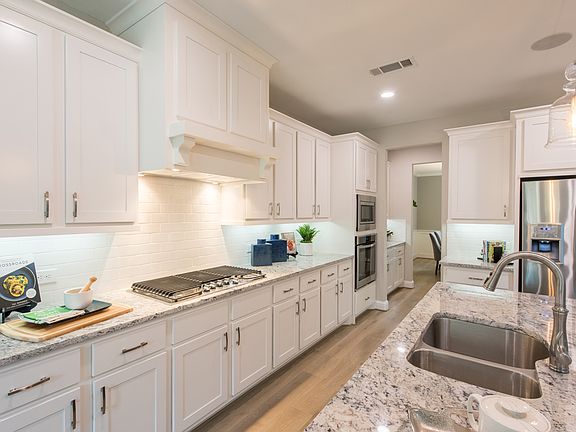 Well-equipped kitchen makes cooking a breeze