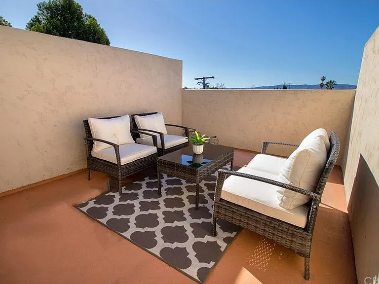 8800 Etiwanda Ave #9 — Photo 23