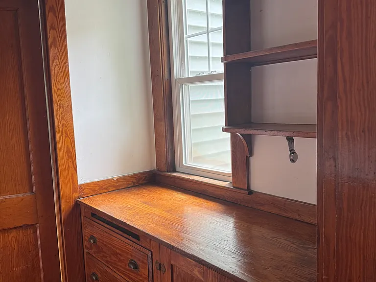 22 Allen St #2 — Photo 8