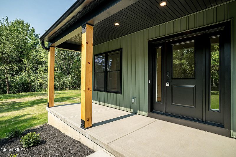 5th image of 25 Maybrook Drive