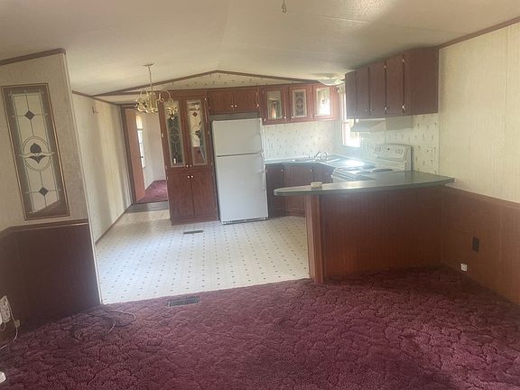 2nd image of 140 Marvin Cir
