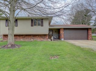 107 Richard Dr, Mahomet, IL
